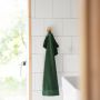 Smedbo håndklædekrog Home børstet messing Ø4,8 cm