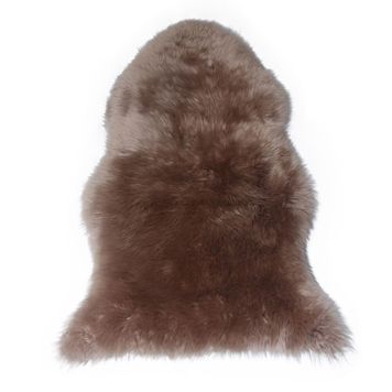 Det Gamle Apotek lammeskind kaffe 85x55 cm