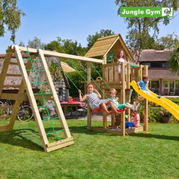 Jungle Gym legetårn Cubby m/klatremodul og gynger trykimprægneret træ 440x400x305 cm