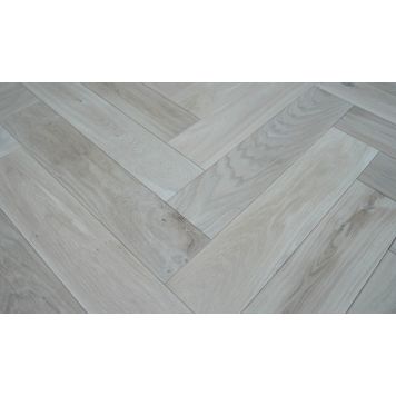 Trægulvsspecialisten gulvprøve sildeben solid oak sleben 600 mm
