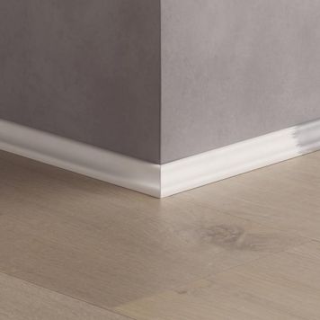 Pergo hulkehlliste malbar 2400x17x17 mm 