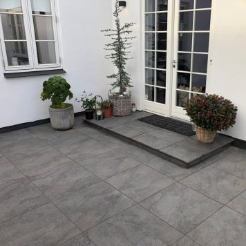 Terrasseflise Pro Black 60x60x2 cm 0,72 m² udendørs