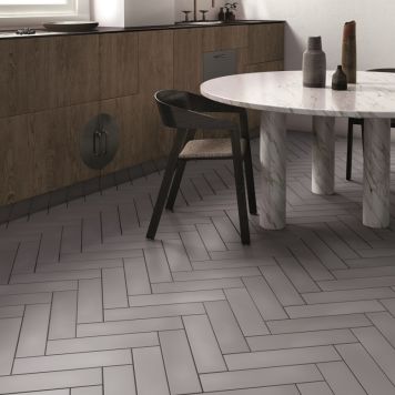 Sildebensflise Ajour platinum grey væg/gulv 9,2x36,8 cm 0,65 m²