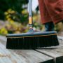 Fiskars OneClick terrassebørste/kost plast 34 cm